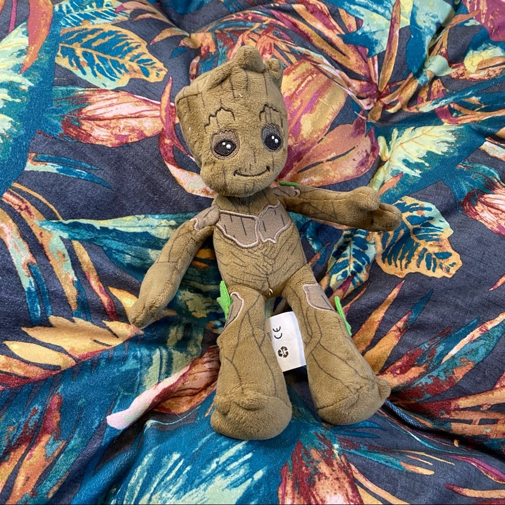 Disney Official 9” Groot Plush EUC